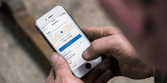rogerhom's tweet photo. Say hello to our first release of the year: Winter '18! Learn more, and register for the release webinar on March 1st. https://t.co/WEXMOBf7hb #GE https://t.co/GjJHueP3kv