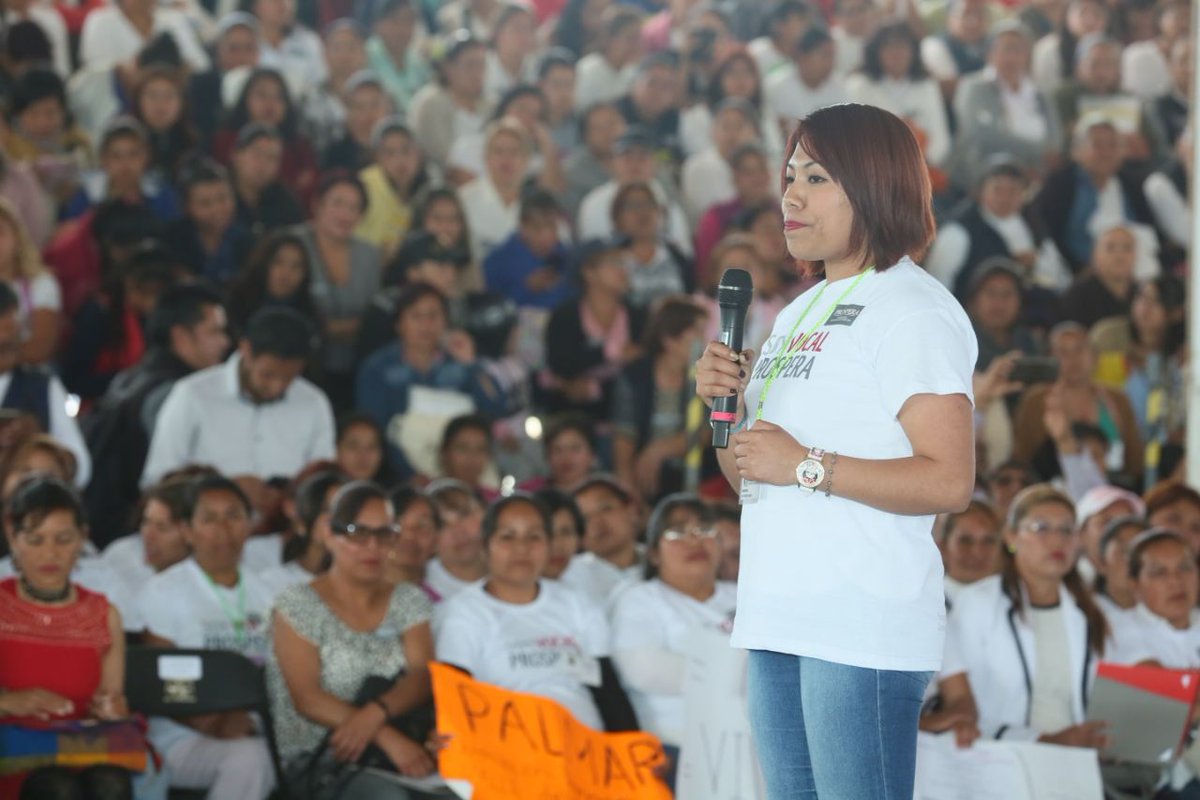 Prospera_MX's tweet photo. "Bienvenidas a todas las nuevas familias al Programa a partir del día de hoy su vida cambiará por completo." Paola Hernández Cruz, beneficiaria #PROSPERA de #Pachuca #Hidalgo https://t.co/CLz6UJNRyY
