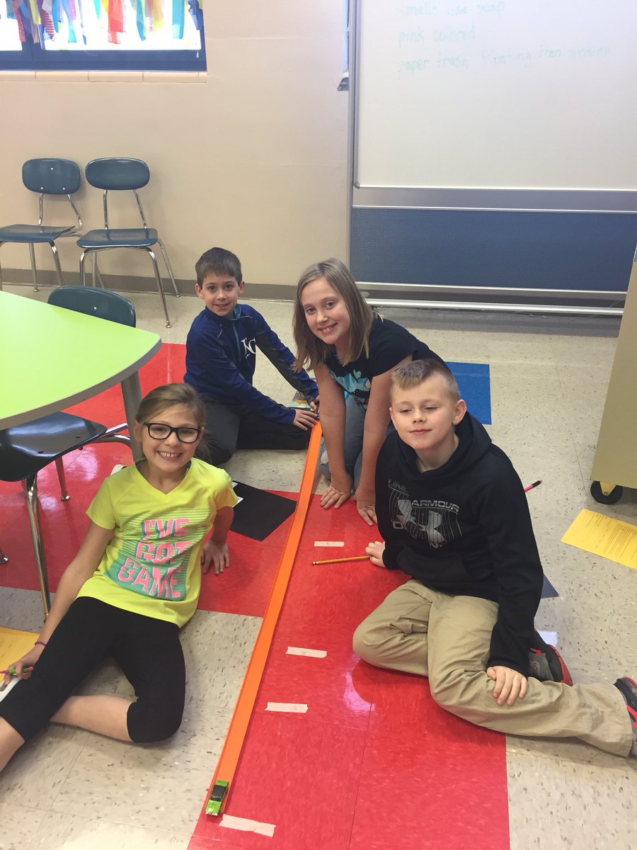 ThisLaurieJo's tweet photo. Test Tracks! Testing energy in 4th grade!
#energy #CheneyElementary #4thgrade #rollercoasterbuilders https://t.co/OnBHCXrFK8