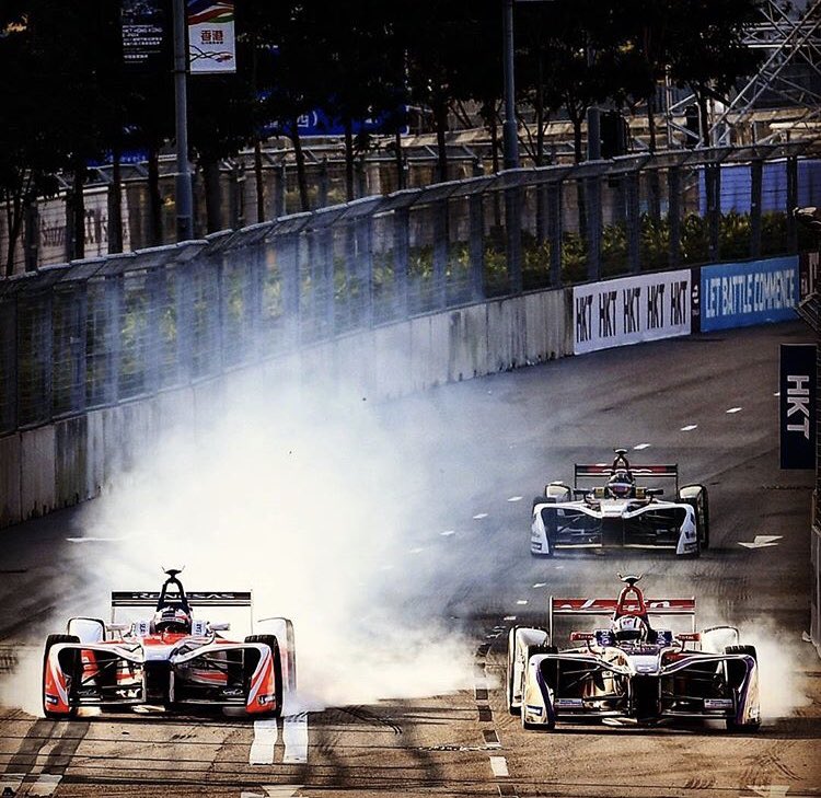 AmazingChevVolt's tweet photo. @InsideEVs ED NOTE/
@FIA
@FIAFormulaE
#ABBFormulaE
Season 5, 2018 / 2019
More Iconic Cities Get Their Turn.
Gen 2 Open Wheel Single Seater #ePrix Car.
More Factory Teams!
@BMW
@MercedesBenz
@Porsche
@Alliance2022 Brand @Nismo Replacing Sister Brand, Charter Team @RENAULTedams.
+
#eThrophy https://t.co/eQyixG6wov