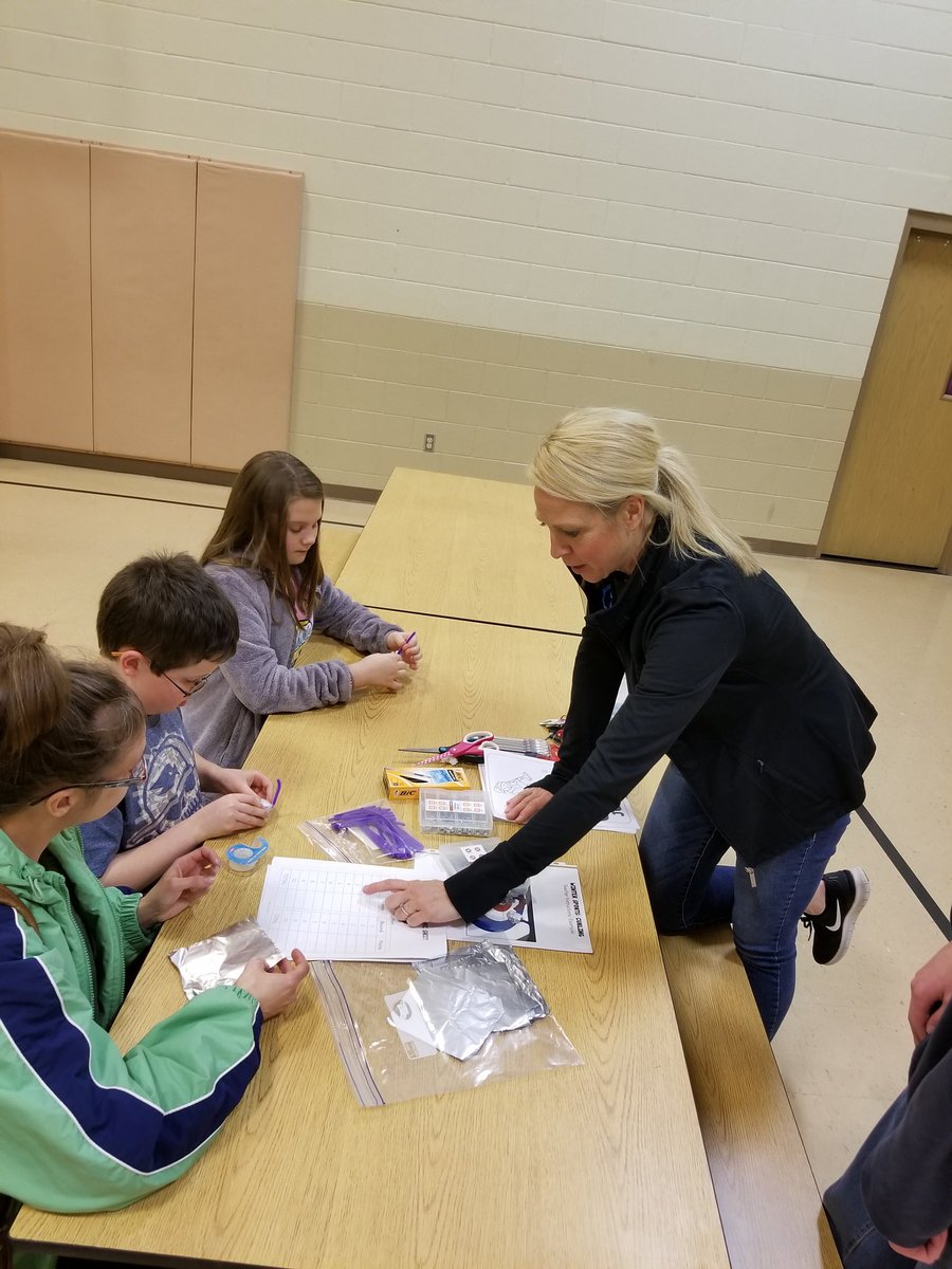 MrJoshuaKennedy's tweet photo. Students and teachers competing in the Winter Olympics at @WilsonsCreekInt STEAM Night.

@officialSPS #spslearning #steamsps #Olympics2018 https://t.co/1woUDd5gYb