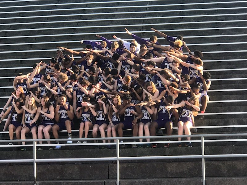 mr_ghsf's tweet photo. Walk in your track and take over your track .. 2018 @BGHSTrackNation #GHSF #Stride4Greatness #DabFever https://t.co/iQ3B6GJfMn