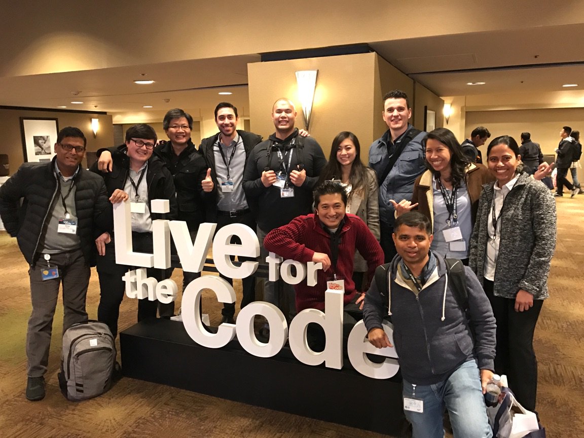 ctrlaltdiana's tweet image. With my entire dev team at #oraclecode #liveforthecode event