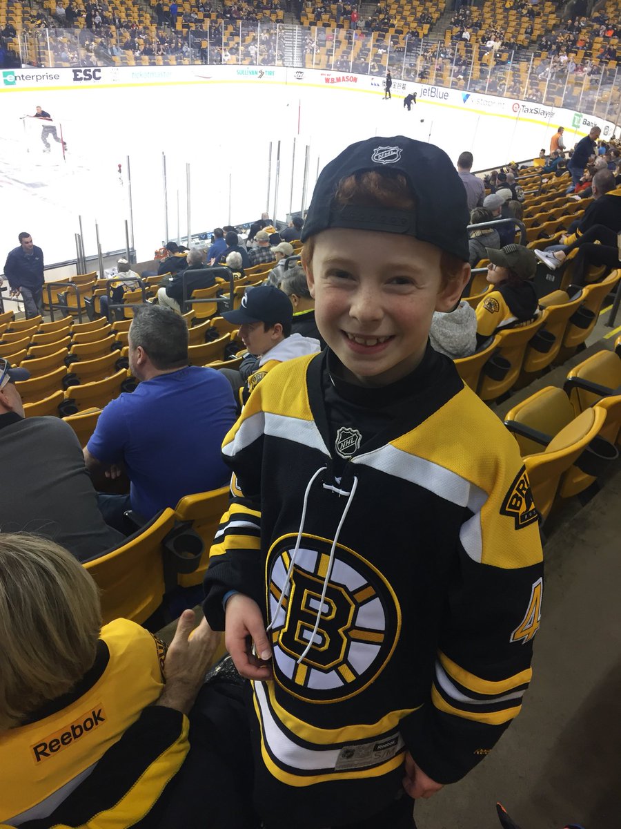 Kevin_E_Sprague's tweet photo. First @NHLBruins game for a huge @tuukkarask fan!!! https://t.co/2RnE19elgw