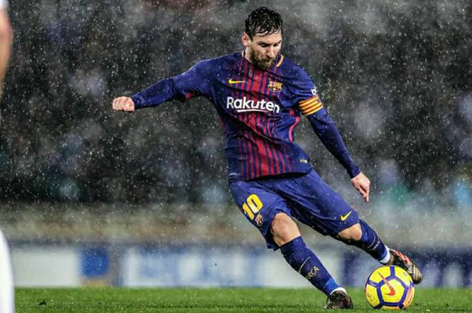 Thống kê trong bóng đá về kỳ tích sút bóng của Lionel Messi sẽ khiến cho bạn bị choáng ngợp với tài năng vô song của anh ấy. Thông qua hình ảnh, bạn sẽ có thể cảm nhận được thế giới bóng đá chưa từng thấy trước đây.