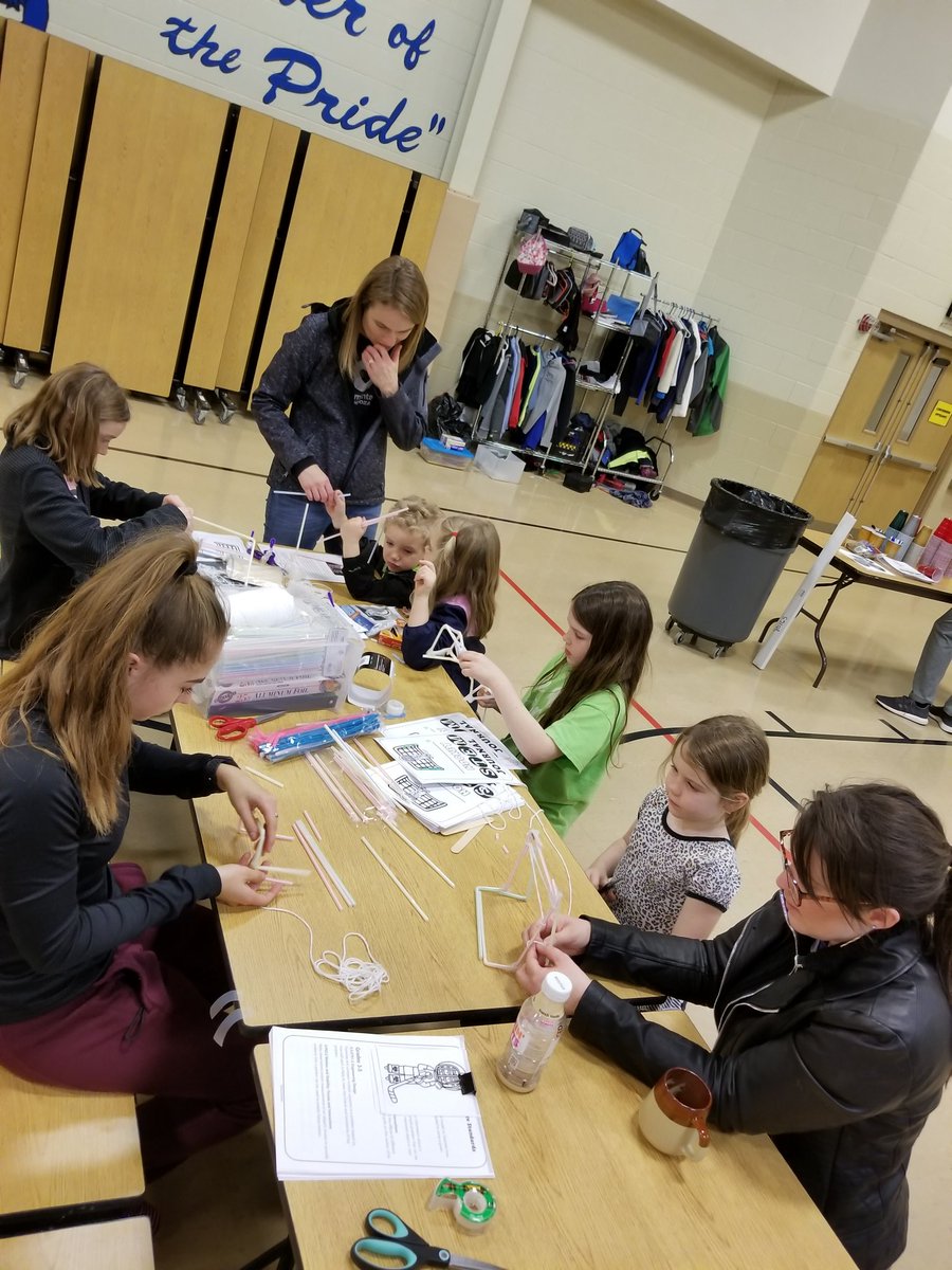 MrJoshuaKennedy's tweet photo. Students and teachers competing in the Winter Olympics at @WilsonsCreekInt STEAM Night.

@officialSPS #spslearning #steamsps #Olympics2018 https://t.co/IoZVeHYbQk