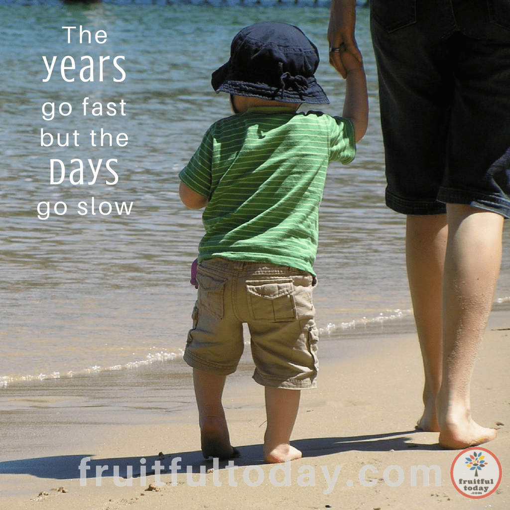 The Years Go Fast but the Days Go Slow {poem} fruitfultoday.com/years-go-fast-…