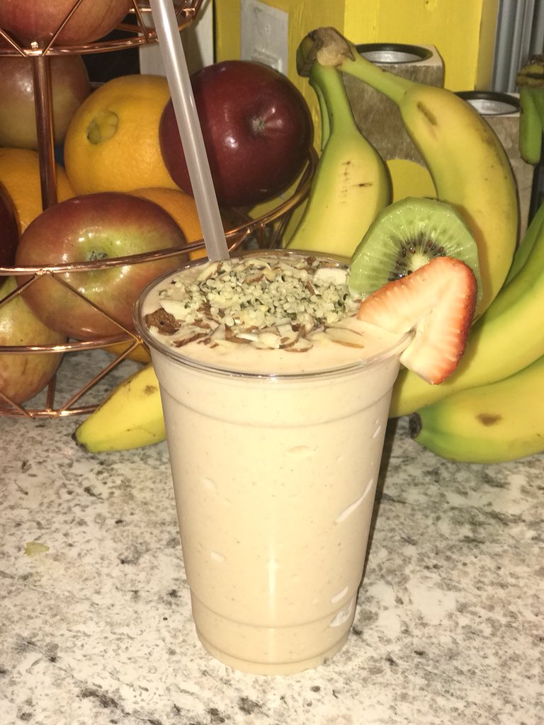 JuicyHeart1's tweet photo. Open till 9pm!! Come try out our delicious aloha protein smoothie 🍓🥝🤤 https://t.co/v7eH3Mipqk
