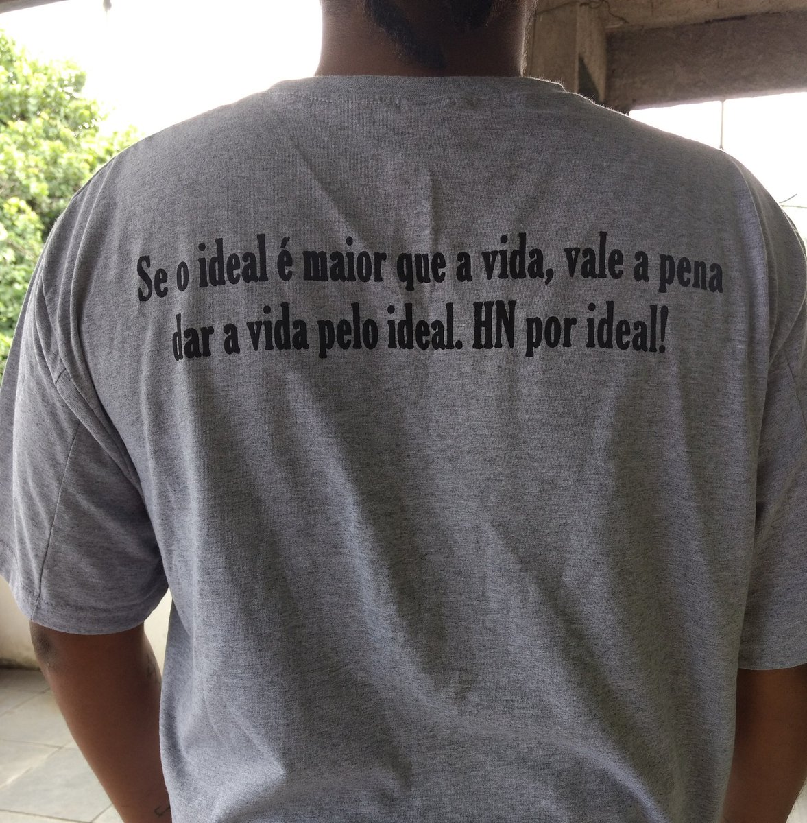 dnlosdavan's tweet photo. "Se o ideal é maior que a vida,vale a pena dar a vida pelo ideal."
#Hooligans #Losdavan https://t.co/npMiKZ0LTs