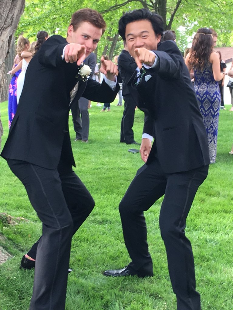mitchschoenjahn's tweet photo. Happy Birthday Michigan friend we’ll get together soon! Much love ✈️⚡️❤️ https://t.co/tdL4KmJkHl