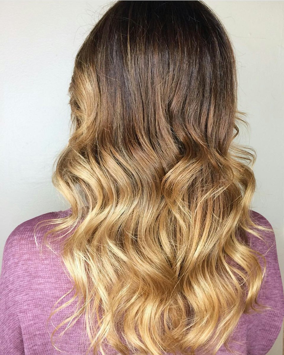 IAmSalon's tweet photo. Perfect warm ombre by Madison! By taking the time in between processes and using professional products and #Avedacolor this client has beautiful color plus healthy hair. @aveda

#iamsalonanddayspa #madisoniam #wilmingtonstylist #wilmingtonnc #carolinabeach #wrightsvillebeach https://t.co/0h7wi4Ifo1