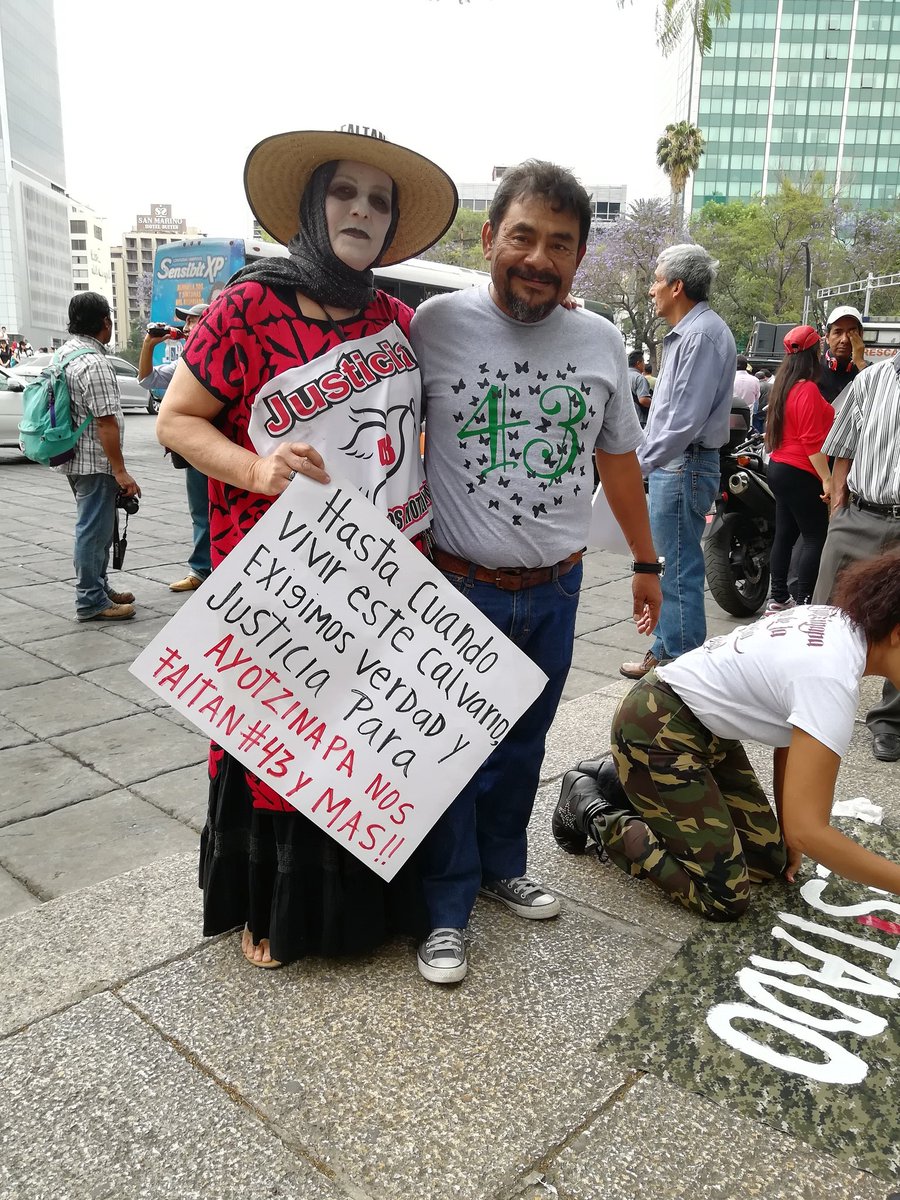 #AytziViveLaLuchaSigue #NiUnPasoAtras