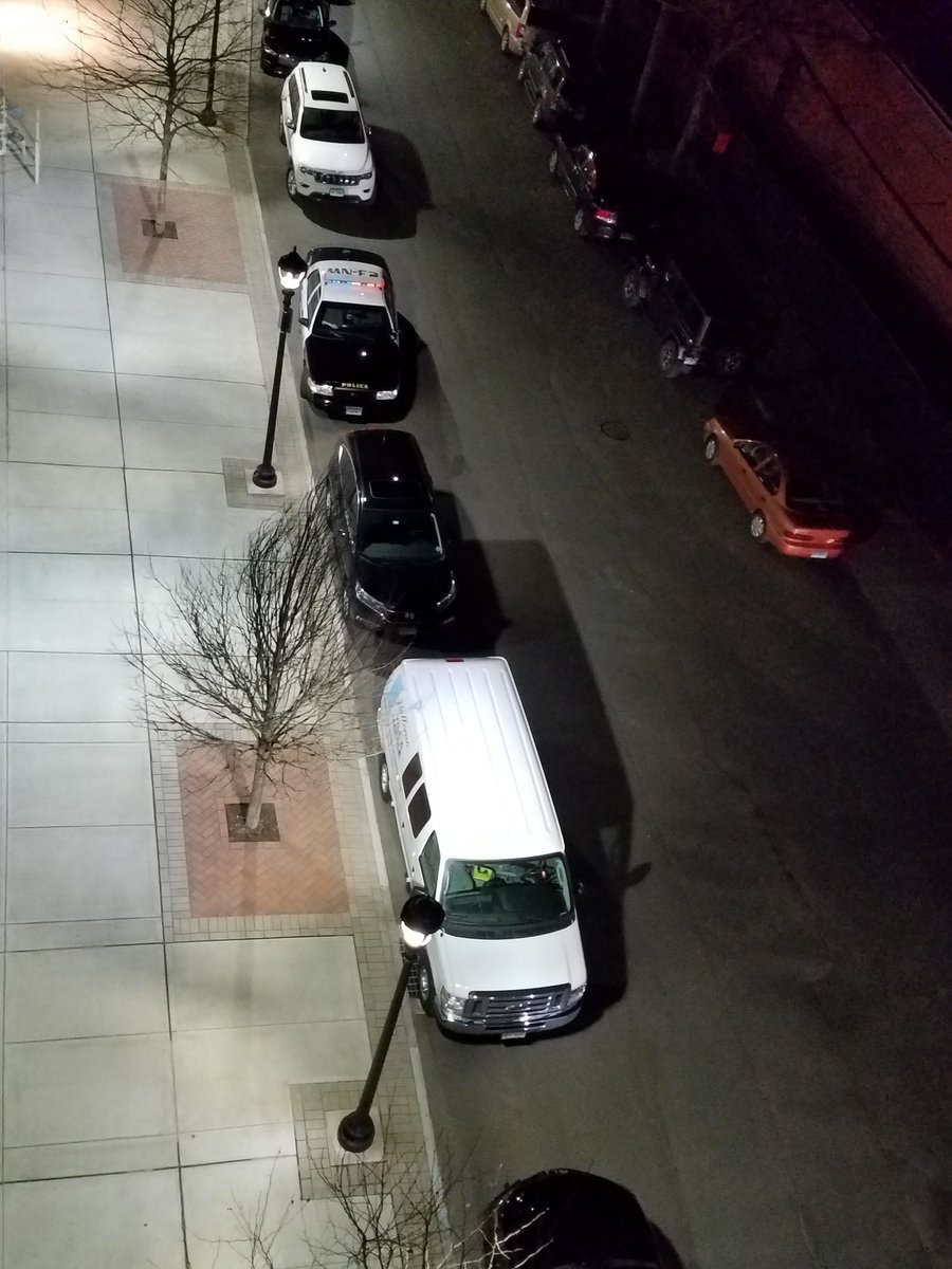 NorwalkCTVoice's tweet photo. Dozens of cars parked illegally on Orchard yet again creating traffic jams which then leads to assholes beeping their horns. Even a @NorwalkCtPD officer is sitting there doing absolutely nothing about. That's luxury living at $5k a month for ya! FU #NorwalkCT the worst town ever! https://t.co/ad5rRFDvNR