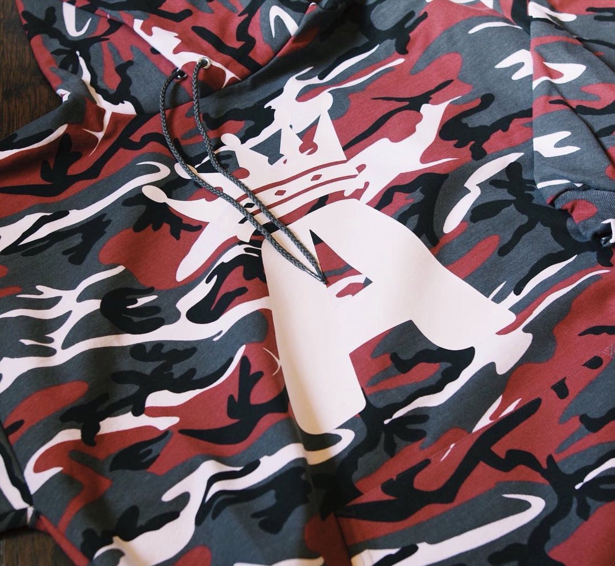 AboveTheClouddz's tweet photo. Tap In📲 Camo Hoodies now available! 🌎✨ https://t.co/xbpcntrPXj