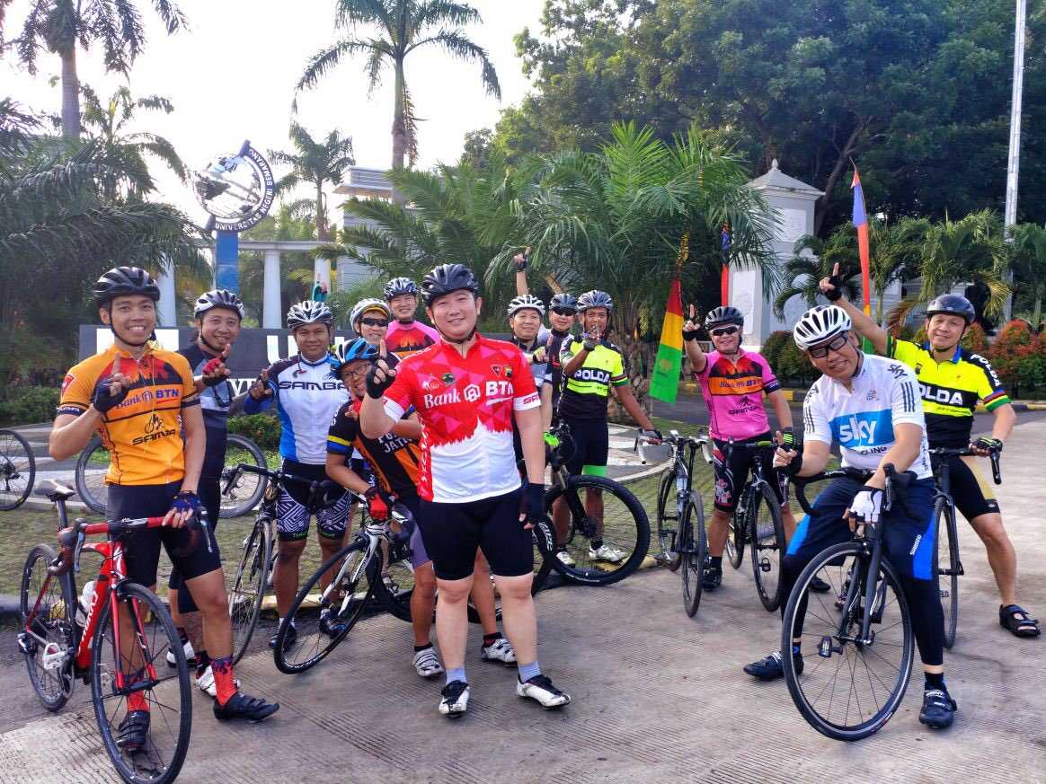 tiknoira's tweet image. Kami Komunitas Gowes Semarang mendukung Pak @ganjarpranowo untuk 2 PERIODE☝️#2periode @Takviri