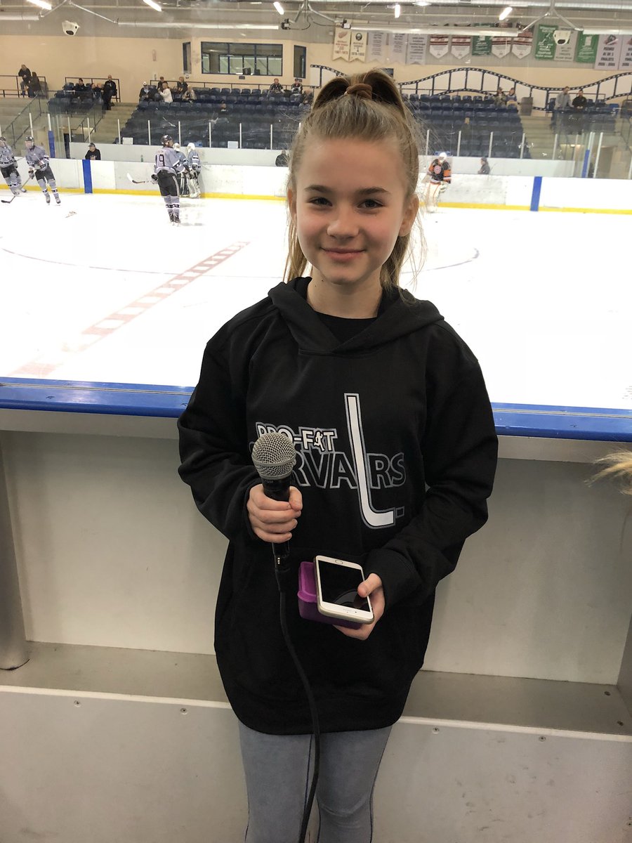 HotNYRfan's tweet photo. @SiennaRoseMusic @ProFitCorvairs Tonight we have a home town Caledonia girl, Sienna Rose singing our national anthem! π¨π¦#HomeTownPride #GoVairs https://t.co/PsyBUiXxDK