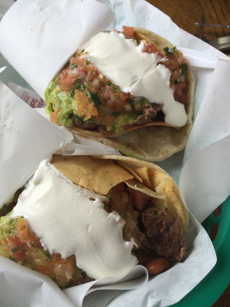 OfficialLinell's tweet photo. Taco Tuesday and Rygt One Rygt Now! The perfect combination! Download free app and place your order today. iPhone https://t.co/qzFzBzlhog Android https://t.co/gpPrBhPgPh Your Medicinal Marijuana Delivery Provider! #RygtOneRygtNow https://t.co/wgofTQIHES