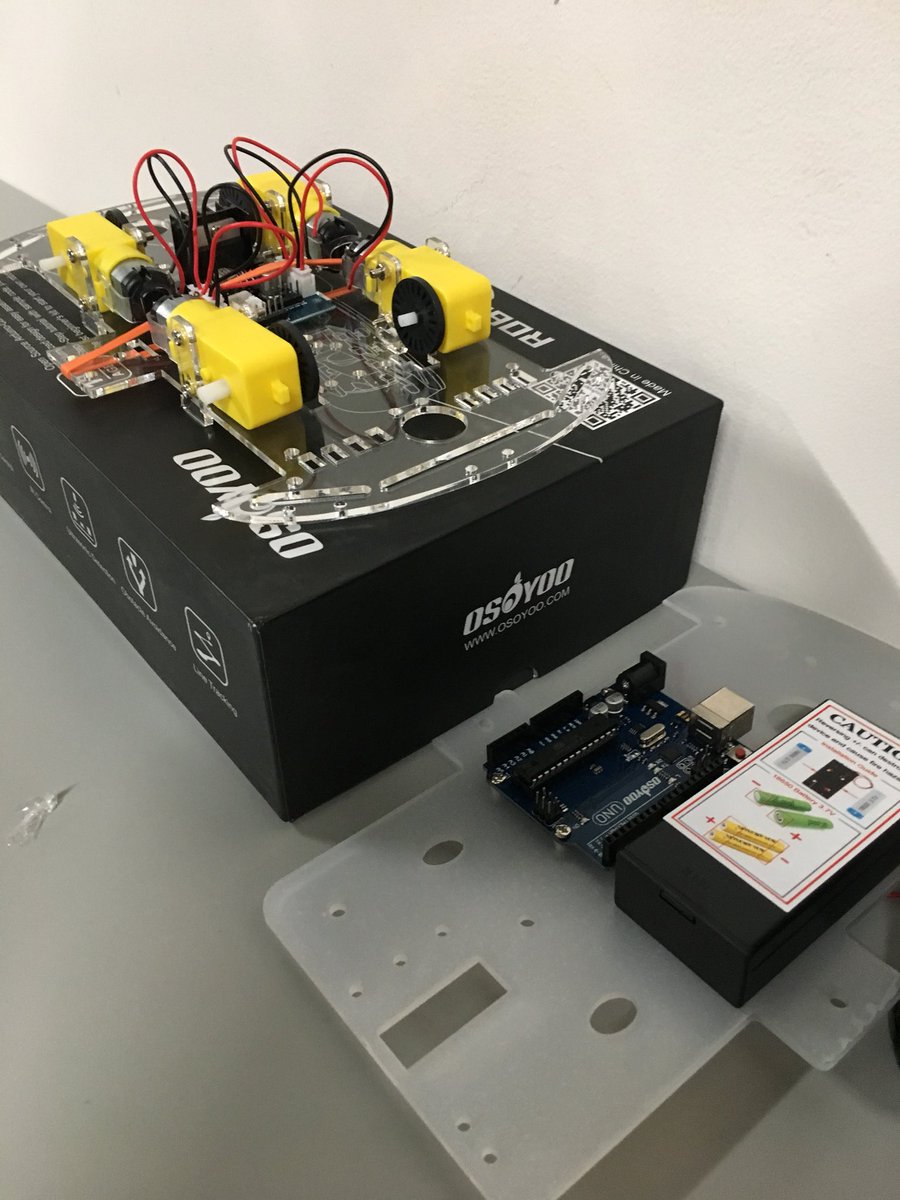 Recreatorwlegs's tweet photo. More progress! On our way :) #SHCrobotics https://t.co/qOUGQzQ8uM