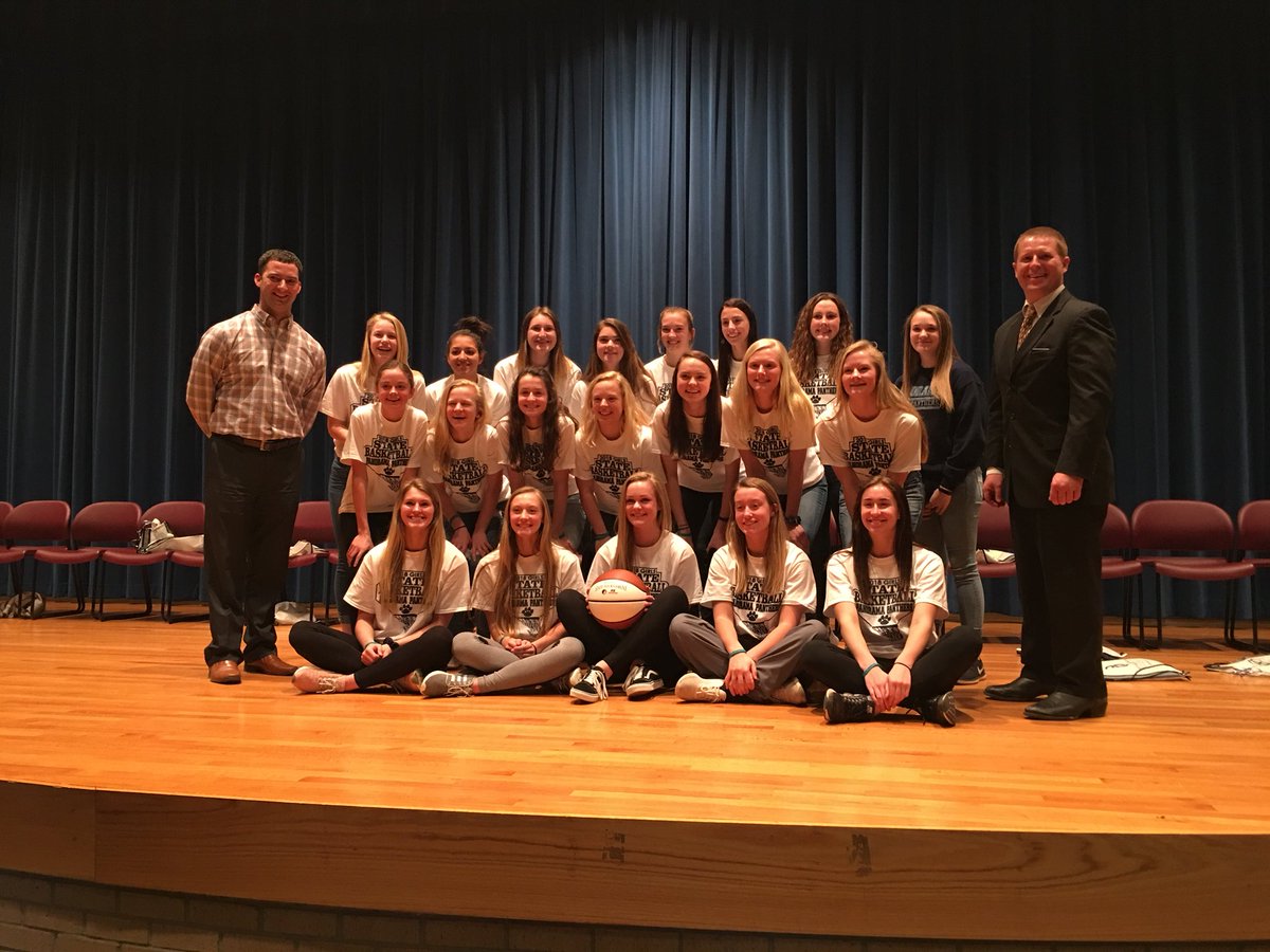 phsgirlsbb's tweet photo. Pep Rally &amp; Send off! #findingthekeys https://t.co/hyagLzaKkV