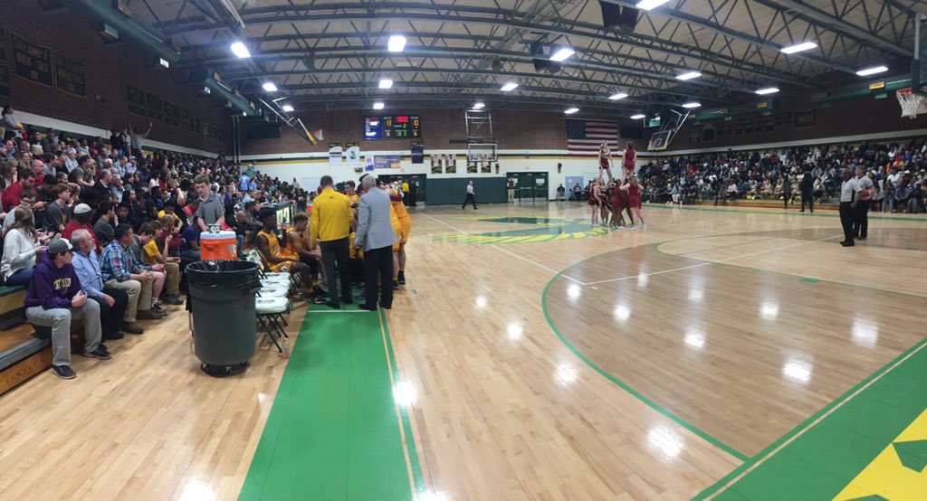 ptwright's tweet photo. This is possibly the best atmosphere I've ever seen at a high school basketball game. @BenLSmithBBall and @hickory_high are in a BATTLE for a spot in the 3A semifinals. @WFMY https://t.co/OdOl9cyUSs