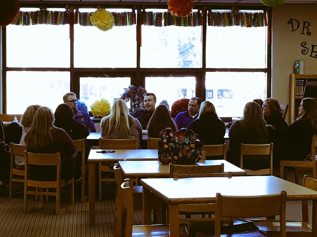 MistyWard78's tweet image. Had a super productive WR Castle Breakfast with the Superintendent! I was impressed with the quality dialogue from our parents! #OnceATomcat #AlwaysaTomcat #PrideRespectCourage #kidsdeserveit @JC_Schools @thomcochran @lisasalyer @spatton4444