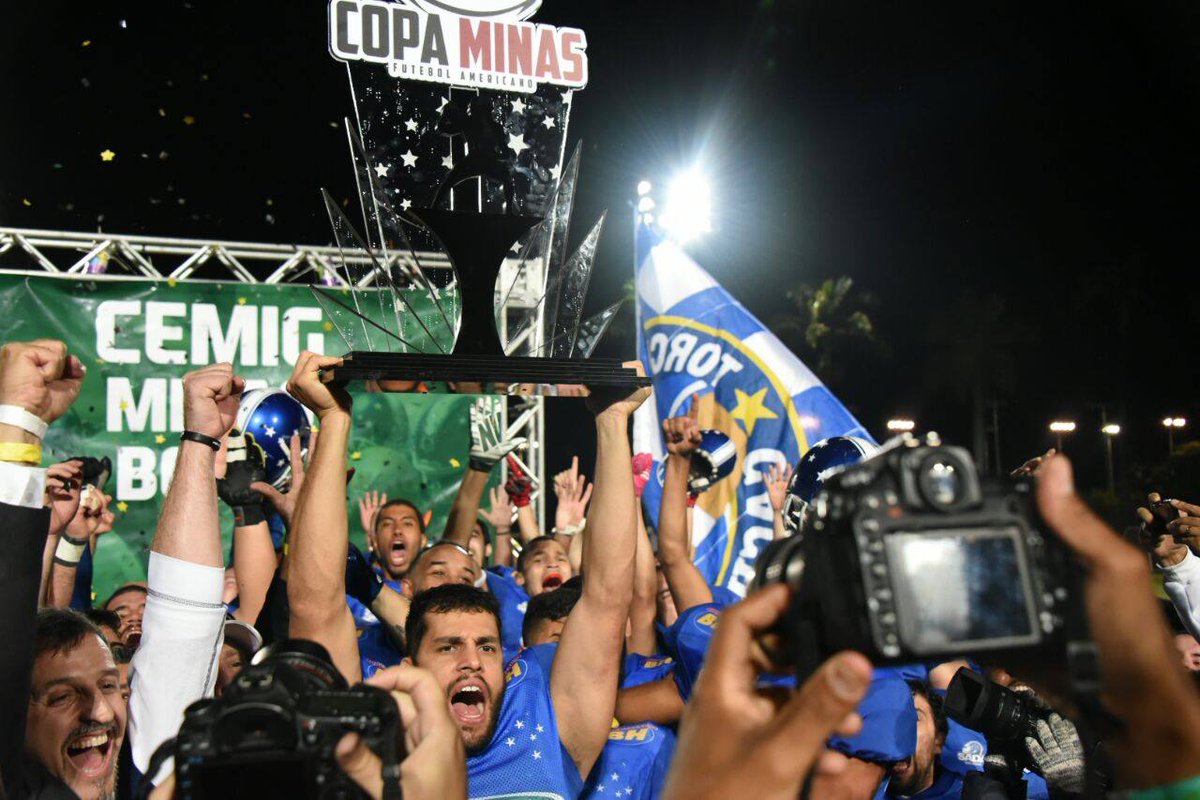 Sadaeagles_fa's tweet photo. A Presidência da Associação Mineira de Futebol Americano BH Eagles informa, a todos os seus torcedores, à torcida celeste e ao público em geral, o fim da parceria com o Cruzeiro Esporte Clube. Mas a decisão, tomada pelo clube mineiro, não impactará em nossos objetivos... https://t.co/5DiyGoGVa1