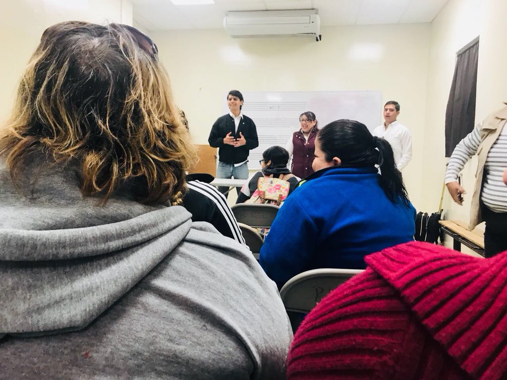 jaQii_PL's tweet photo. Se realizó la asamblea de apertura para un Comedor Comunitario en la colonia Revolución Mexicana.

#TeInvitoAComer #TeamChihuahua https://t.co/uo7JRb62aO