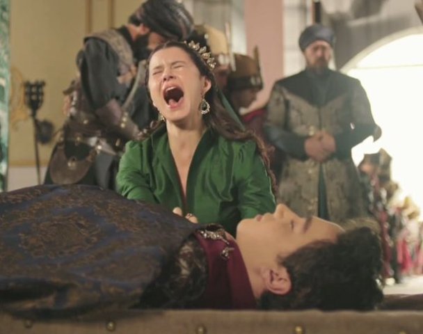 reyssben's tweet photo. 'PRINCIPE SULTAN MUSTAFÁ' #EclipseEnTopkapi https://t.co/3pMz2liieS