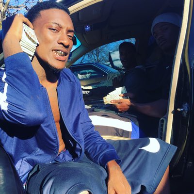 lilBoo30Gang's tweet photo. #NewProfilePic https://t.co/yRuVy4InUk
