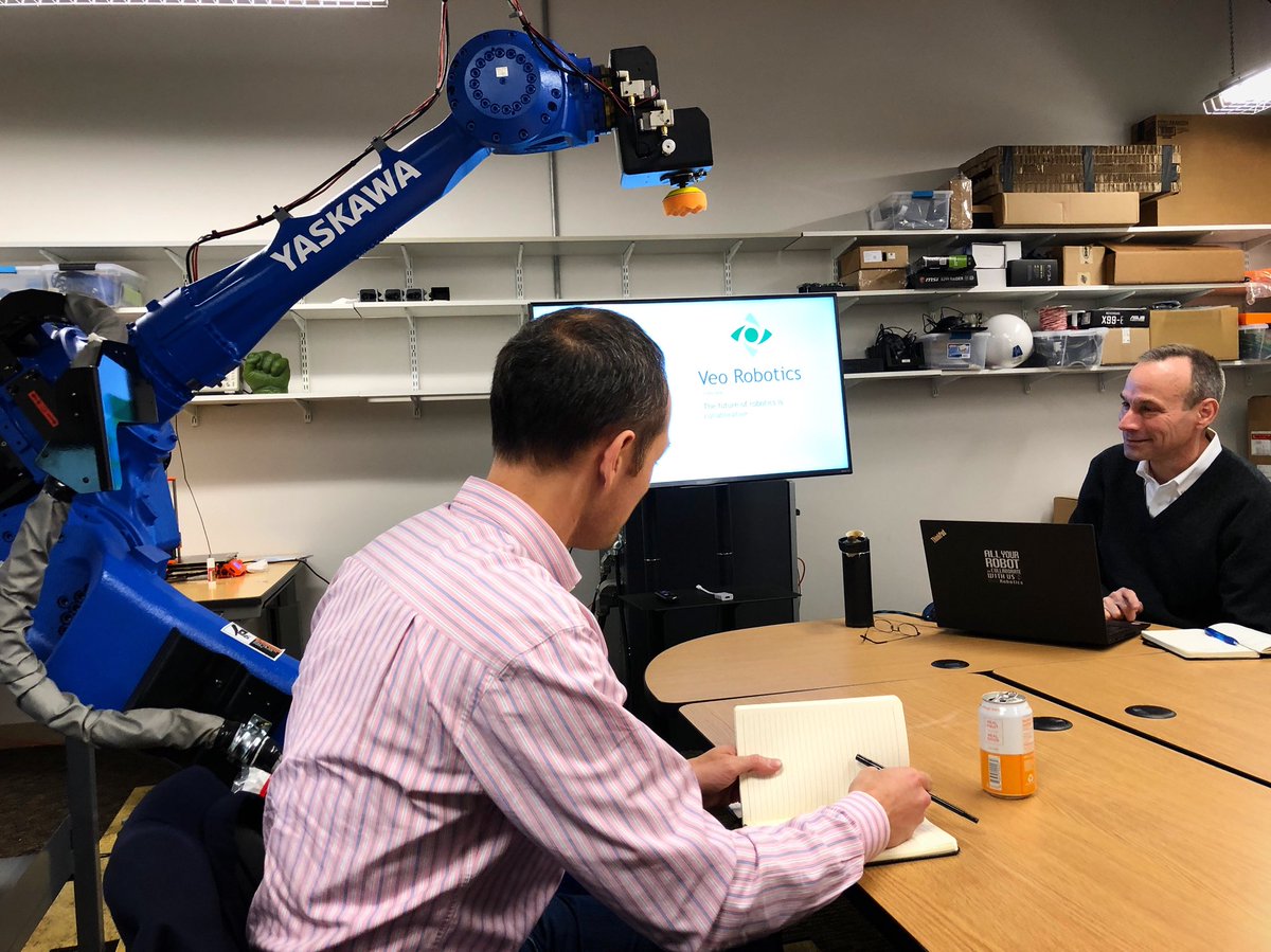 bznotes's tweet photo. Veo Robotics: The future of robotics is collaborative. Man + machine working together to excel in manufacturing environments. (@veobot) https://t.co/K3VmBeBNAN