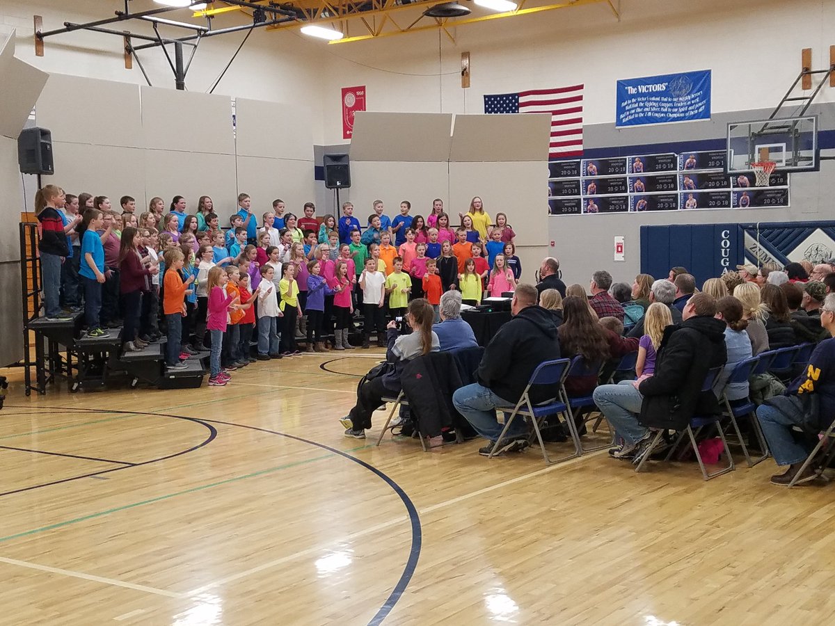 PrincipalZM's tweet photo. The 4th grade music concert was fantastic.  @ZMCougars https://t.co/7zFzrIpMQN