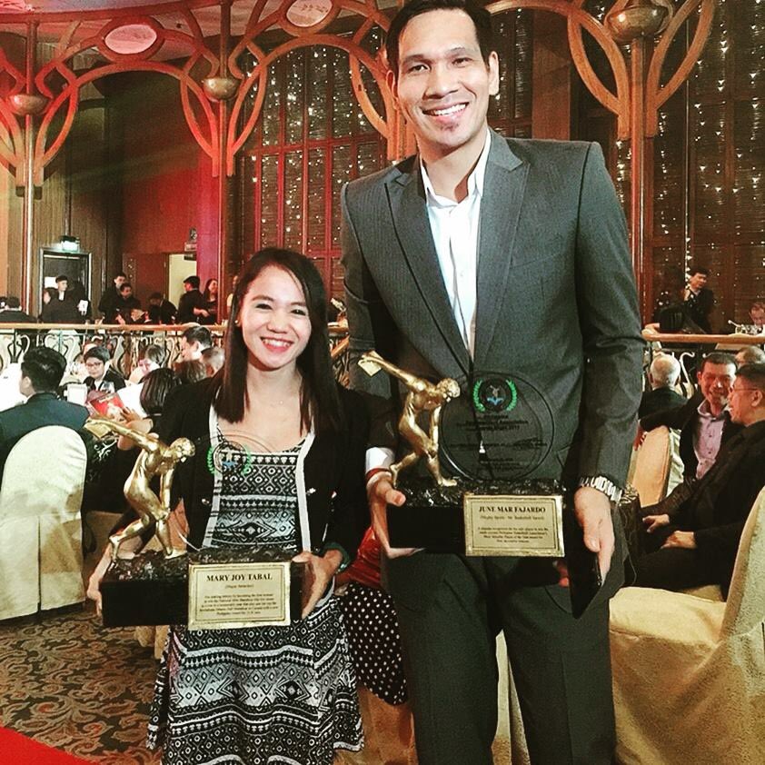 JoyTabal's tweet photo. You really need a CEBUANO/A!😉 Both #MajorAwardee for the #2018PSAAwardsNight ❤️ This big guy is truly admirable not because he is good in basketball, but because he is just too humble, sweet, funny and a nice person inside and out! Always a die hard fan of u and SMB!👊 https://t.co/I7f8z5mOYq