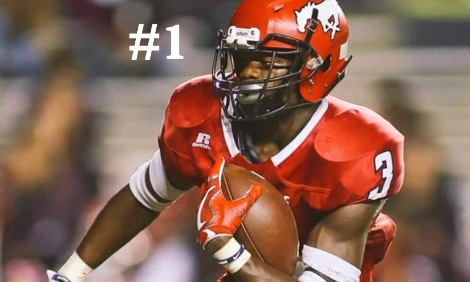 cantmisssports1's tweet photo. Counting Down The Top Players in Each State!! The Texas Top 10 C/O 2020 Running Backs! @Sjmcg_28 #cantmisssports
#1 Zachary Evans
#2 Seth McGowan
#3 Jase McClellan https://t.co/CFVc0pW58R