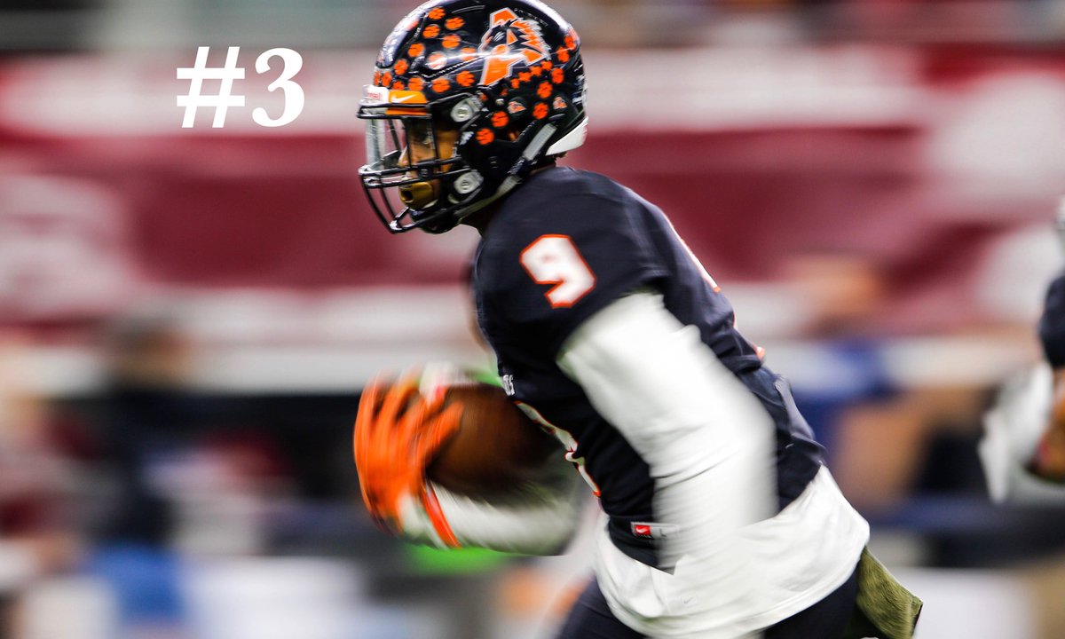 cantmisssports1's tweet photo. Counting Down The Top Players in Each State!! The Texas Top 10 C/O 2020 Running Backs! @Sjmcg_28 #cantmisssports
#1 Zachary Evans
#2 Seth McGowan
#3 Jase McClellan https://t.co/CFVc0pW58R