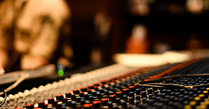 Recording your next record in one room? 

Check out these tips to make the most of the space. 

qoo.ly/mmt7m