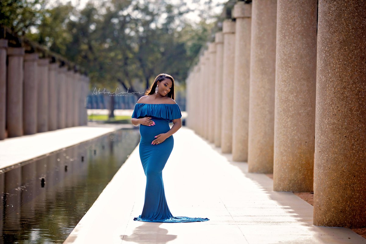 abbacolorphoto's tweet photo. Gorgeous!!! How perfect is this beautiful mama! Loving this beautiful gown from @Sewtrendyacc #pregnancy #beautiful #maternityphoto #abbacolorphotography https://t.co/IUpNFrrEkB