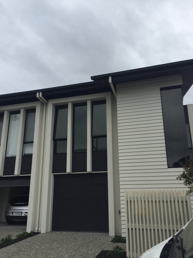 EclipseBrisbane's tweet photo. Dark Tint installed stopping 73% heat, 93% glare and 99% UV.
All our residential tinting comes with a lifetime warranty.
#hometintingbrisbane
#windowtintingbrisbane
#tintingbrisbane
#lifetimewarranty https://t.co/KwAS6Sej1P