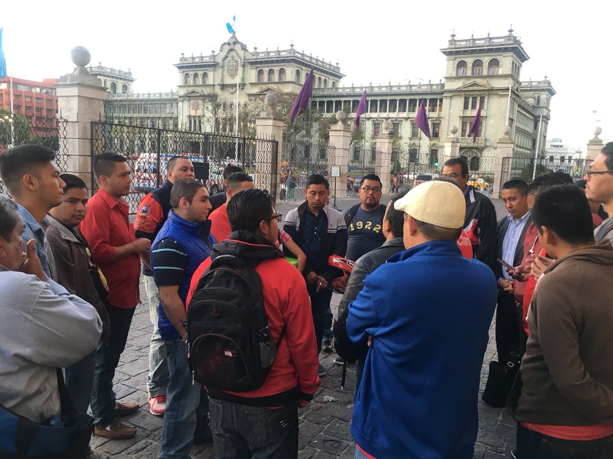 PasionRojaGT's tweet photo. ¡GRACIAS!
Eternamente agradecidos con los amigos q se acercaron a Catedral Metropolitana a vivir de la eucaristía de #AngelesROJOS a los 14 años del fallecimiento de Danny Ortiz, gracias a Danni Jr. por haber asistido, un saludo a los que se tuvieron que ir y no salieron en la 📷 https://t.co/pi2ehDLqp6