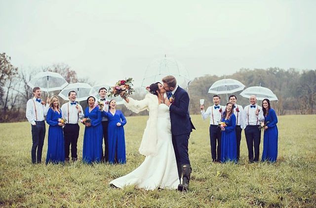 ✨Baby it's cold outside✨ "Thanks for teaching me how to dance (and smooch) in the rain☔️" - #OZBride @mbergenback 💕 #OliaZavozina ift.tt/2GPcftf