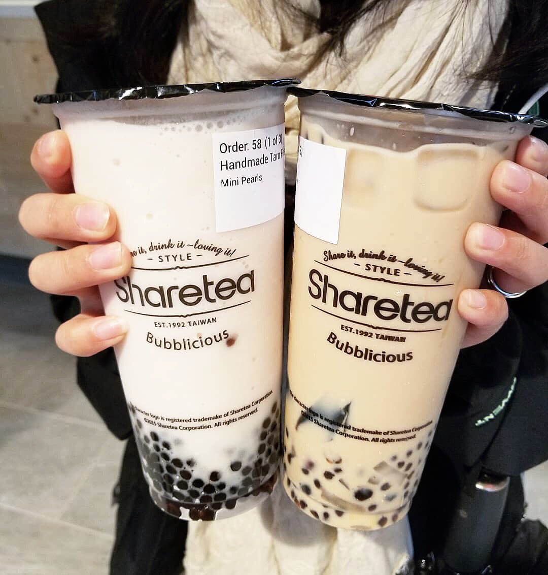BubbleTeaSea's tweet photo. Repost: IG @ lyfeofjess 😎
Pictured: Sharetea Bellevue
Tag @bubbleteaseattle for a chance to be featured 
•
Bellevue peeps, have you ever thought to yourself, "Man, I wish we had a sharetea in the area?" Well, GUESS WHAT. NOW YOU DO. // Boba date anyone?!?! 😘 
•
#bubbletea https://t.co/SjZmiZoT59