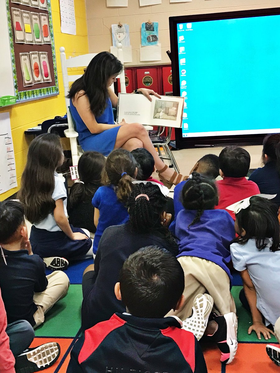 RebeccaWSMV's tweet photo. Such a sweet visit to Ms. Shafer’s kindergarten classroom this afternoon. We read ‘Where The Wild Things Are’ 👹📖 🤗#ReadAcrossAmericaWeek @AZKelleyES https://t.co/r8SauBLPT5
