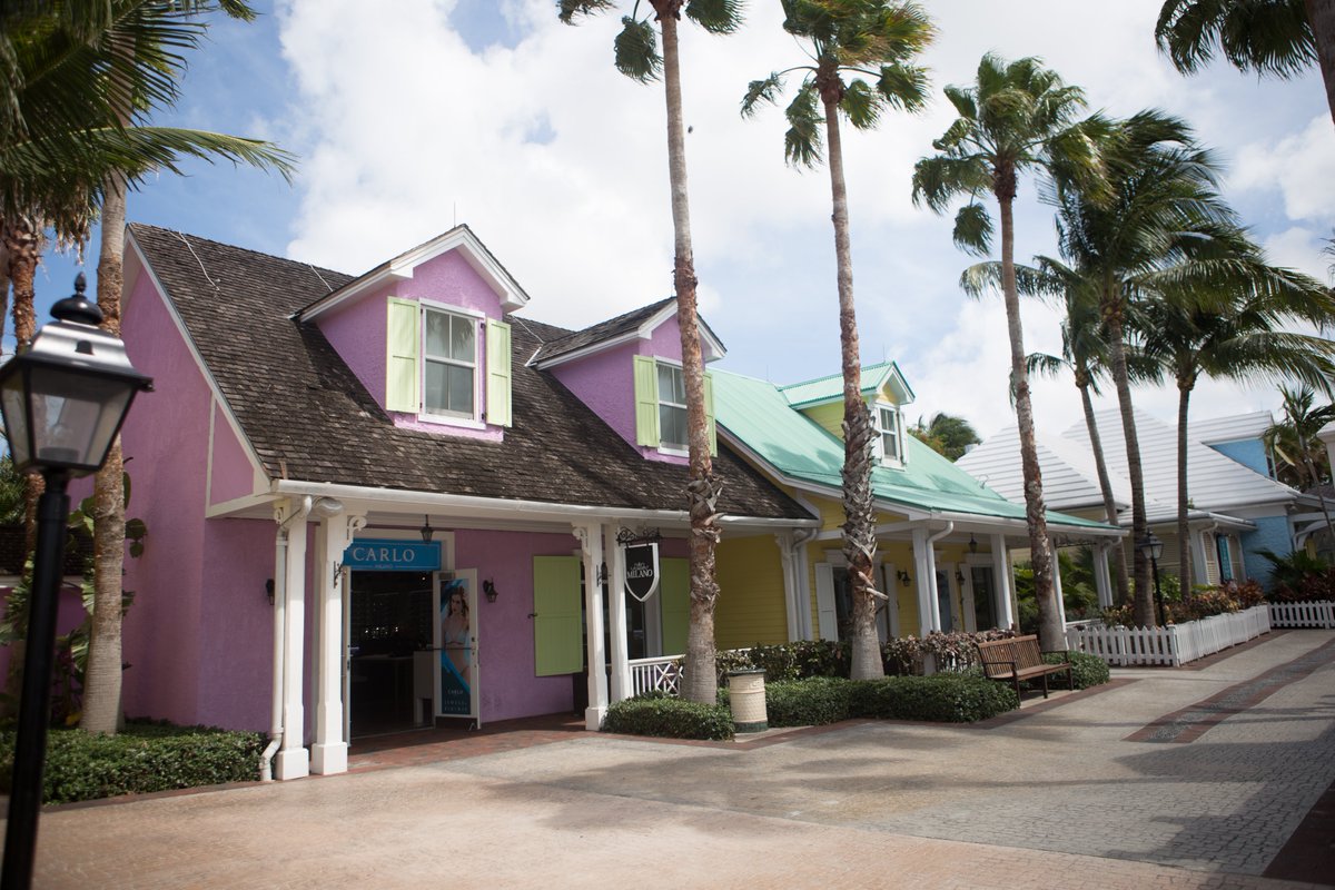 travlagentdiary's tweet photo. It's almost that time of year again - Cruising! For you #cruisers out there, do you pre-book your excursions or wing it? At the #Nassau #Bahamas port, take the ferry to #ParadiseIsland and visit the colorful shops at #MarinaVillage https://t.co/wXzbpFhapl