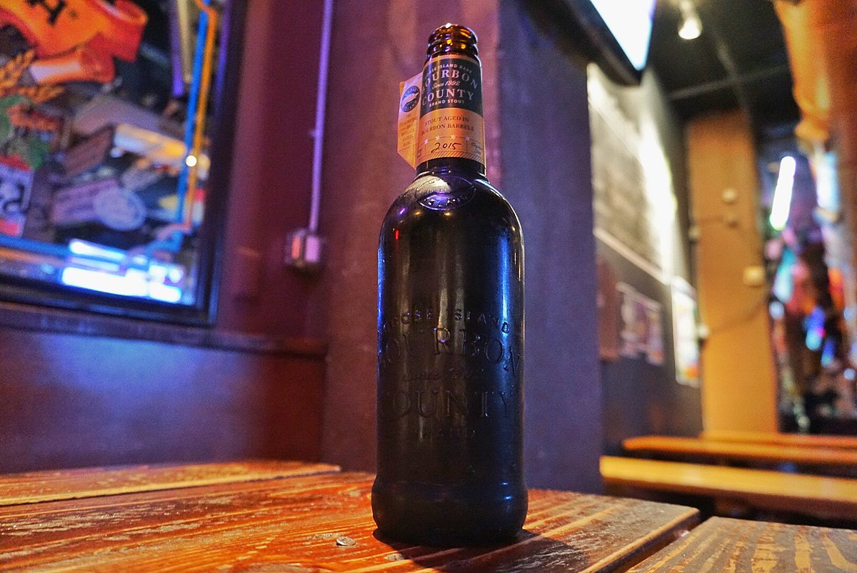 hoppy_dudes's tweet photo. 2015 RARE anyone? Who is still aging this? Got to share it with @GooseIsland
#rare #BCBS #bourboncountybourbonstout #bourboncounty #bourbon #gooseisland #NYC #NY #NewYork #brewing #aged #stout #agingbeer #beer https://t.co/NHFv05Fqae