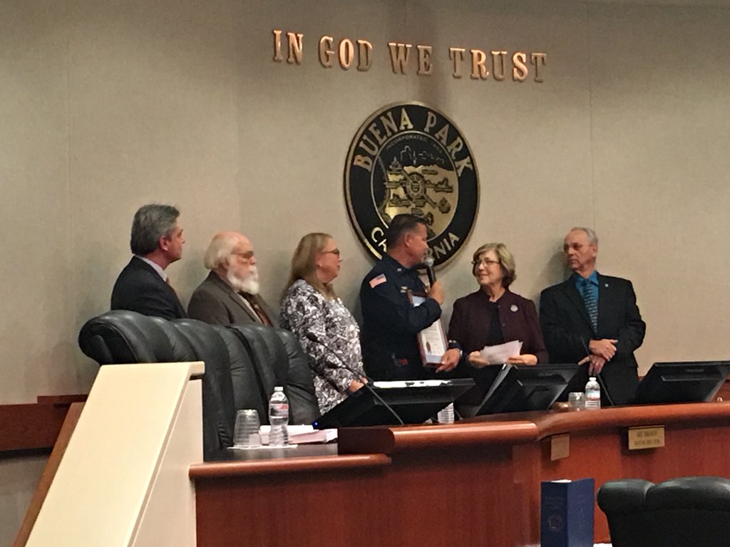 OCFADivision7's tweet photo. Chief Dave Steffen being honored for 32 years of service to the fire service as he prepares for retirement scheduled for March. Former OCFA Board of Director Beth Swift officiating the recognition. https://t.co/6ps8q9sClg
