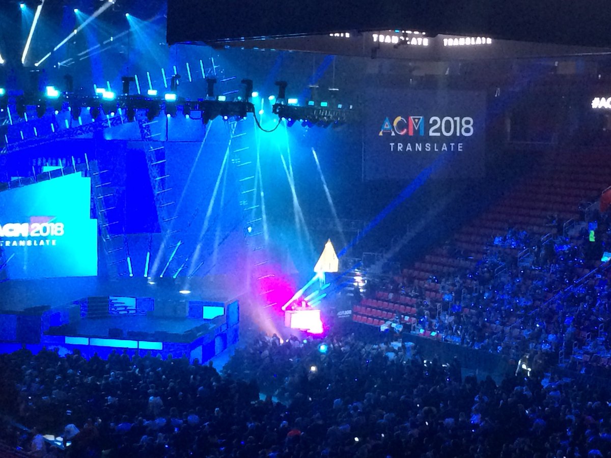 InkBella7's tweet photo. This is how we do it. #ACMTranslate @cavsdan @KeeganMKey in the house. Let’s get back to #Rock #MortgageConfidently  #RocketMortgage #NewISM just 17,000 of us. https://t.co/AkBfJ7td1C