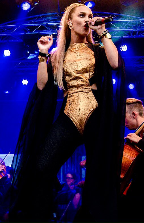 Antvrjy's tweet photo. Amazing&Sexy Goddess🌹❤️❤️❤️😘@agnesofficial 🌟👑🌹🌹🌹🔥👸🎤🔊🔊#Agnes pics #FallensDagar Tröllhattan 2013 #AgnesCarlsson 🔥🔥❤️🎶🎼🌹🌹💘💘https://t.co/l5W8y2EmHM https://t.co/Kcs8NMKr5C