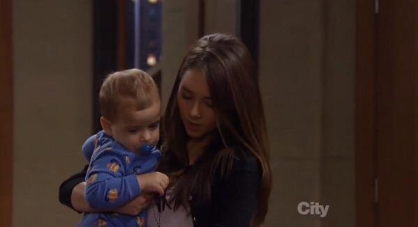 T_Swizzle5's tweet photo. #DanielEdward with his Aunt Molly and Kristina! β€οΈ#DavisGirls #Jasamiel #GH https://t.co/ACMjzwKnpL