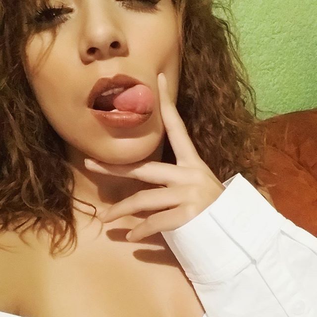 DenisseVGX's tweet photo. #AlientameA probarte 😈 https://t.co/fhrkcrpEwg