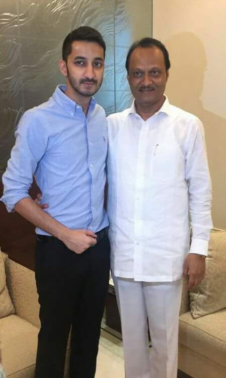 gaikwadpramod11's tweet photo. प्रिय #जयदादा अजितदादा पवार यांना वाढदिवसाच्या खुप खुप शुभेच्छा,जयदादांस आरोग्यसंपन्न दिर्घायुष्य लाभो हीच कामना.....💐💐💐🎂🎂
#jaydada
@supriya_sule
@AjitPawarSpeaks https://t.co/29vSeyMAtR