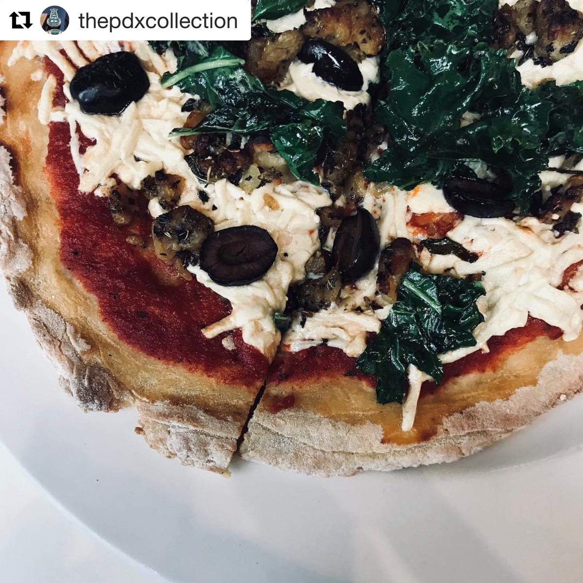 FoodlyEats's tweet photo. One good lookin gluten free &amp; vegan pizza! The PDX Collection

#foodlyeats #foodlover #foodnetwork #cuisine #delicious #snacks #eats #yummy #tasty #forbes #foods #taste #instafood  #yummyfood #tastyfood #tastefullysimple #foodandwine #newseasonsmarket https://t.co/uzJHWO2KT3